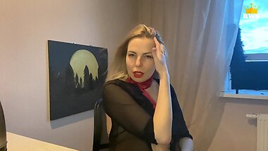 Зрелая мамка соблазнила друга своего сына